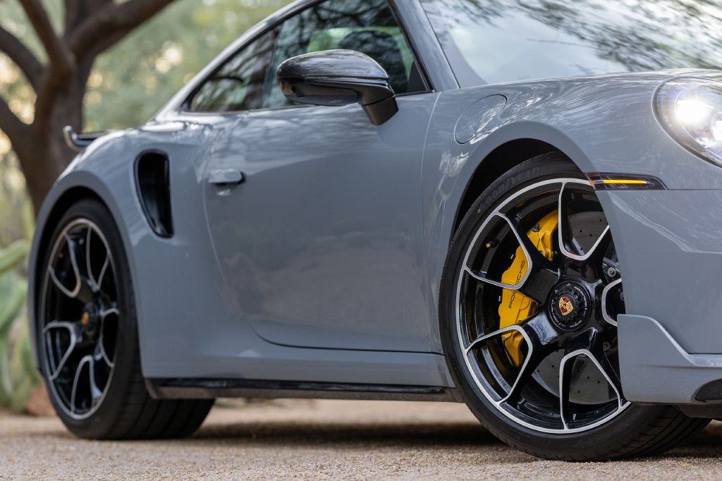 2023 Porsche 911 Image 3