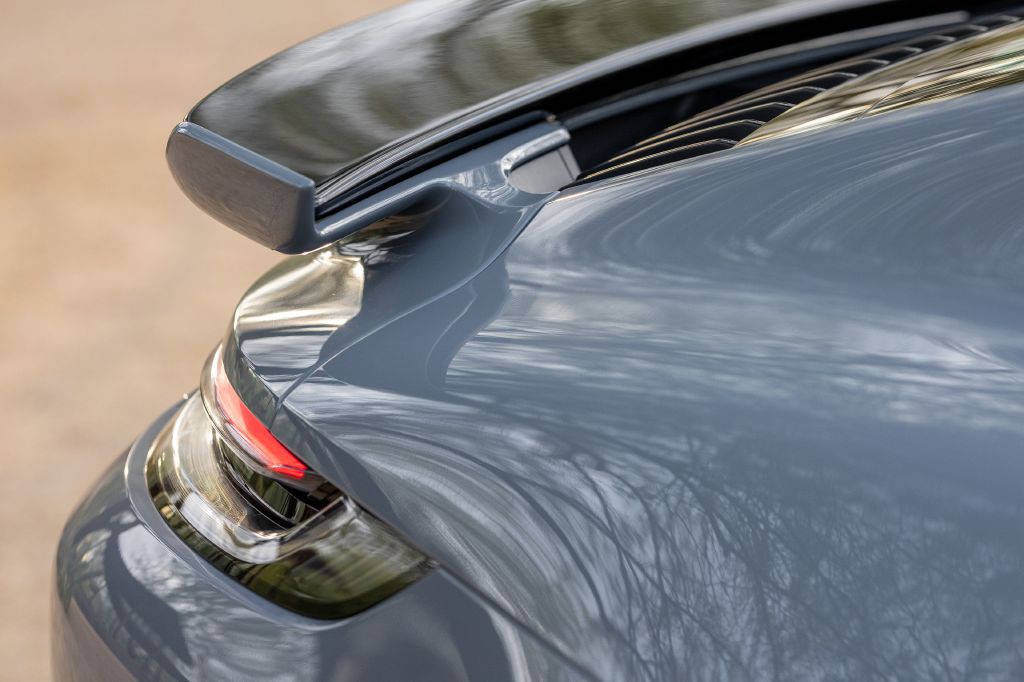 2023 Porsche 911 Image 5