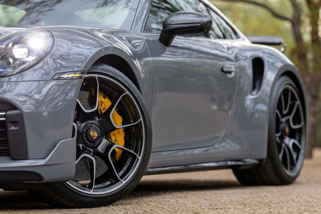 2023 Porsche 911 Image 9