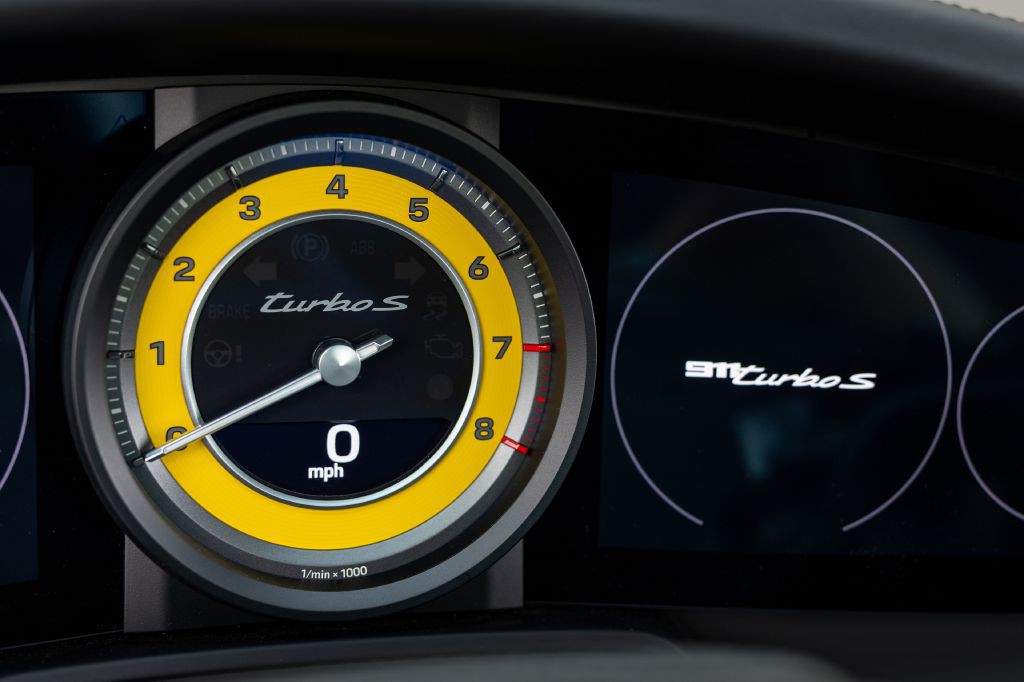 2023 Porsche 911 Image 25