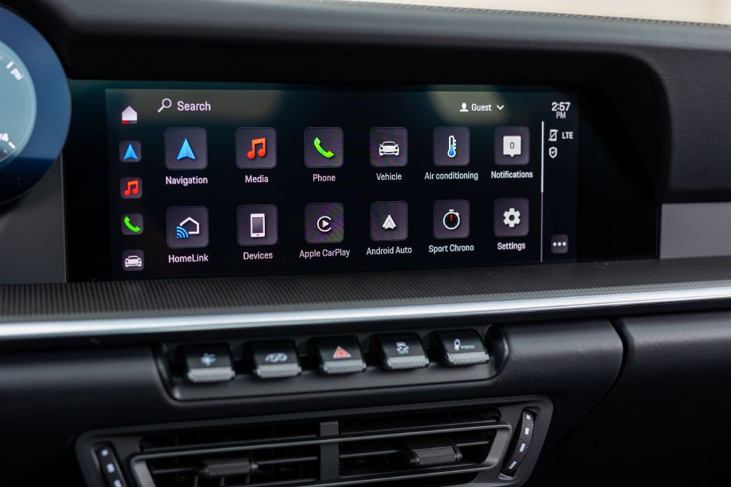 2023 Porsche 911 Image 31