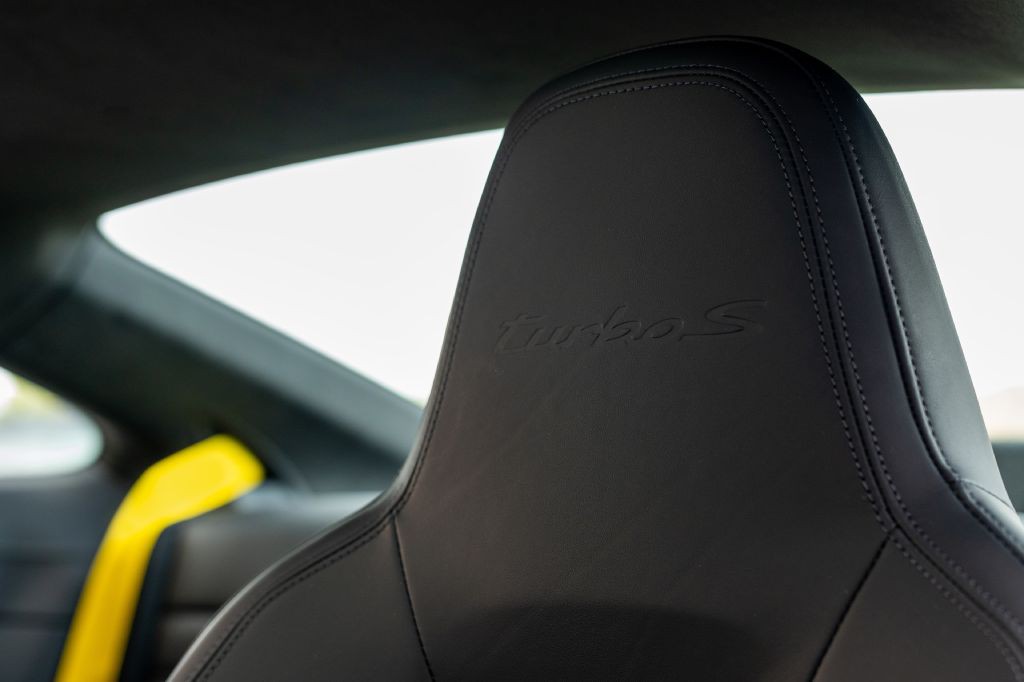 2023 Porsche 911 Image 39