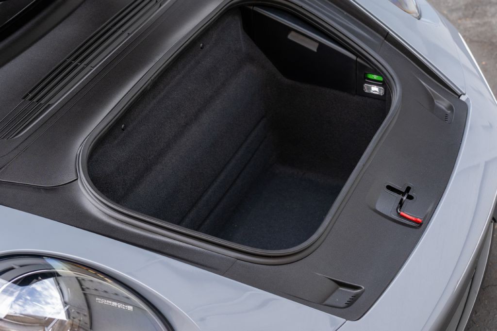 2023 Porsche 911 Image 92