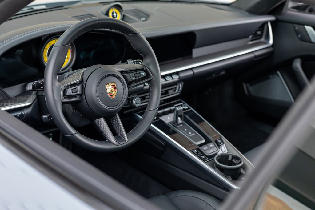 2023 Porsche 911 Image 98