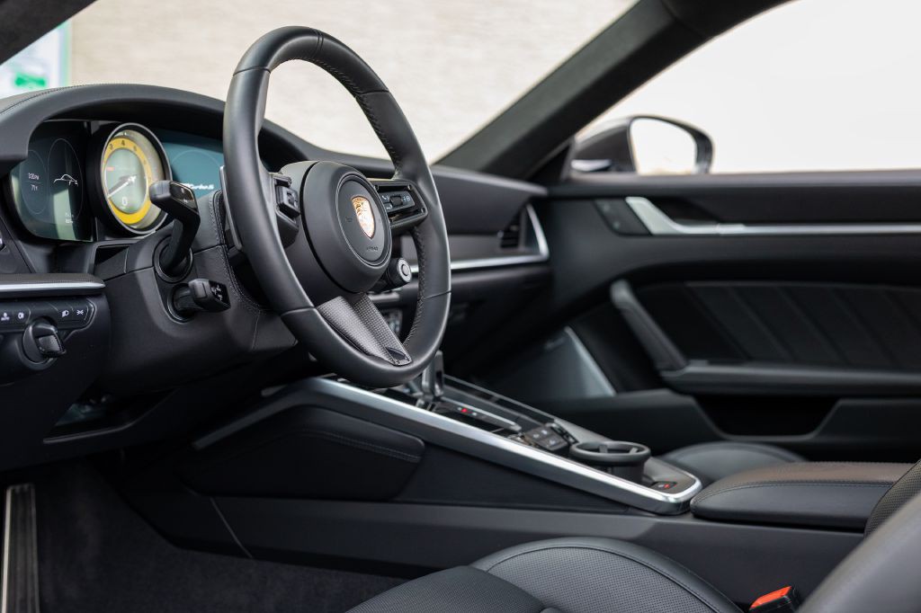 2023 Porsche 911 Image 100
