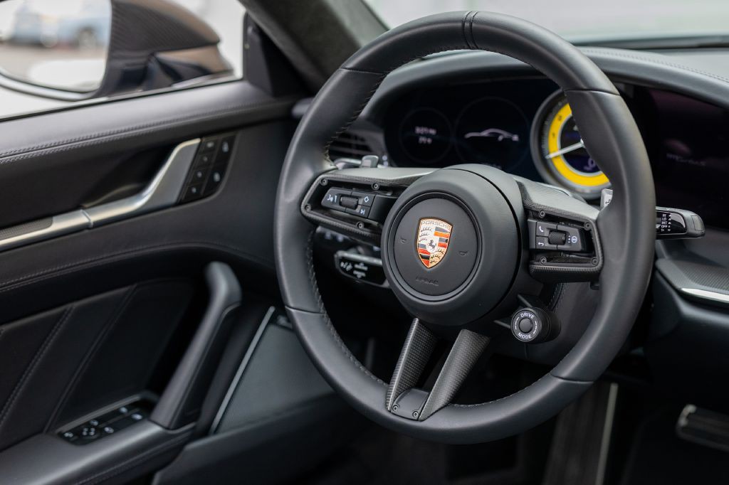 2023 Porsche 911 Image 103