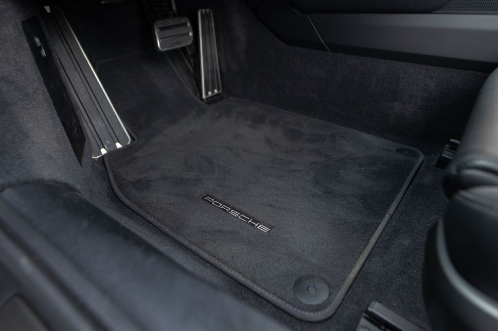 2023 Porsche 911 Image 115