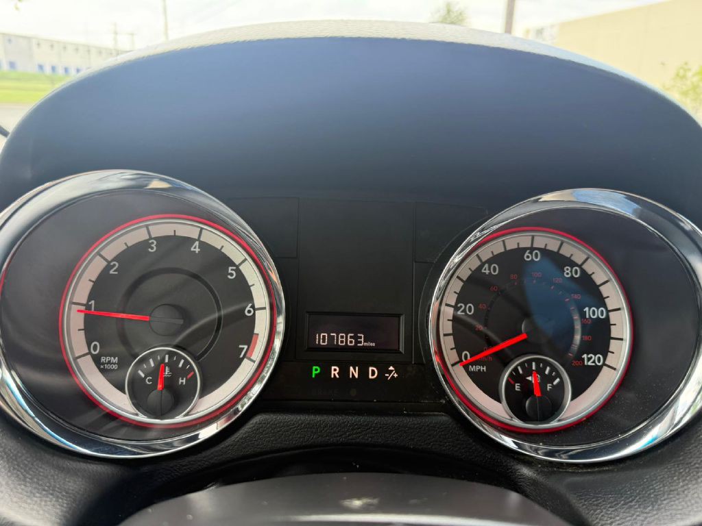 2015 Dodge Grand Caravan Image 9