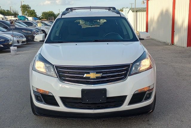 2014 Chevrolet Traverse Image 2