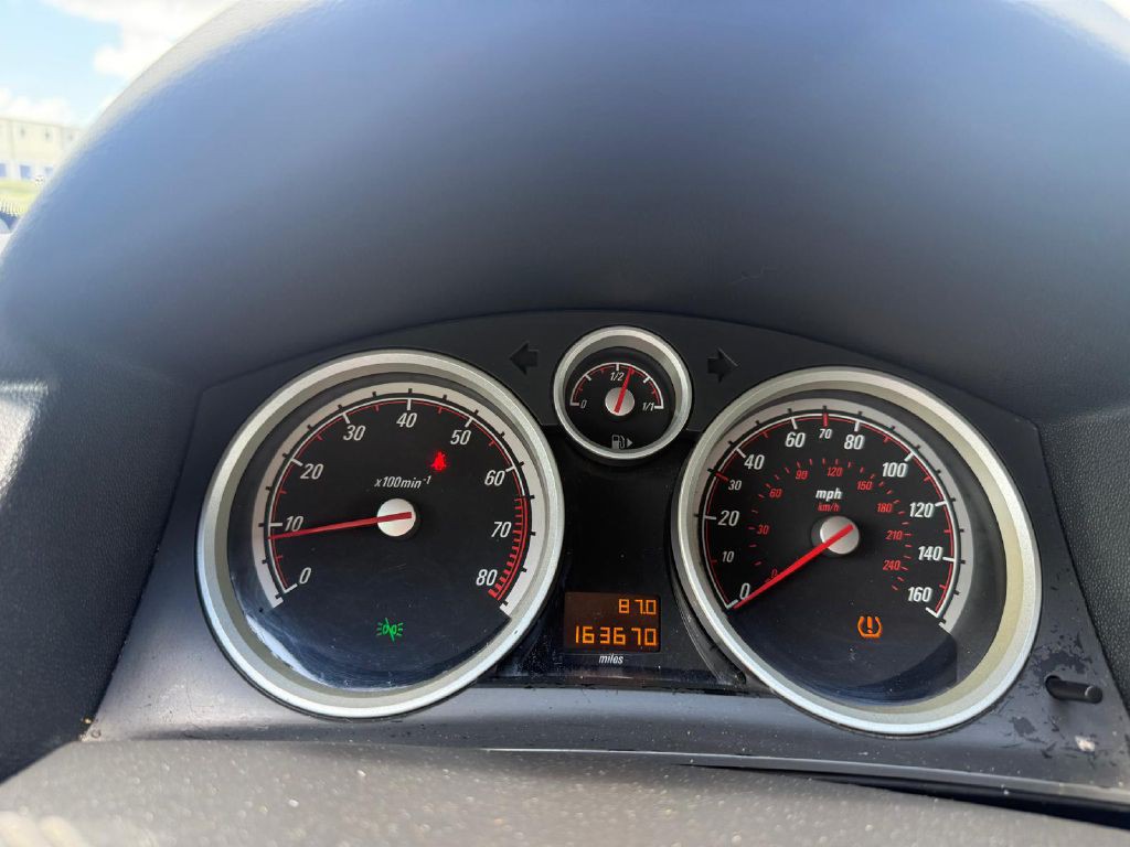 2008 Saturn Astra Image 12