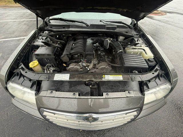2008 Chrysler 300 Image 17