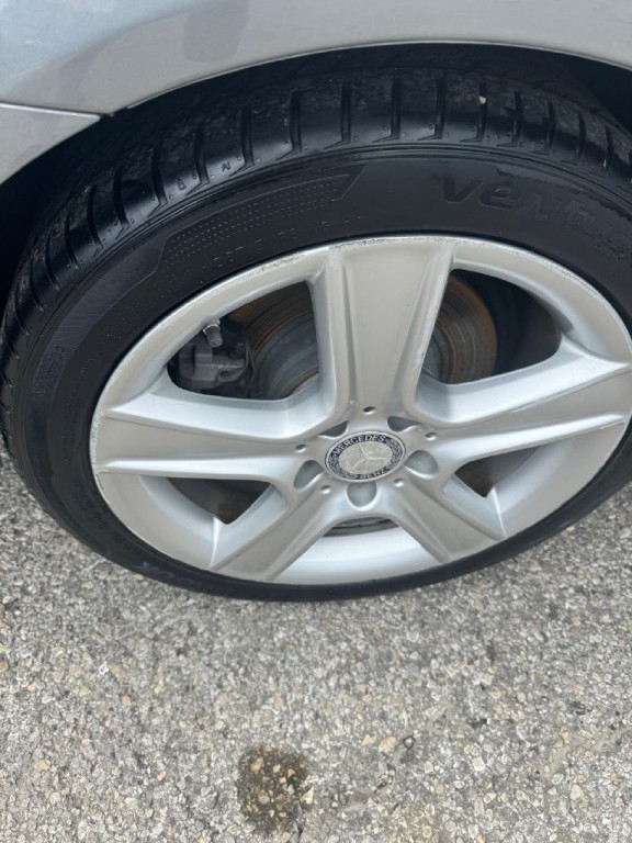 2011 Mercedes-Benz C-Class Image 12