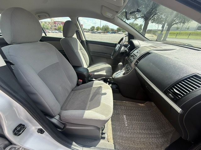 2012 Nissan Sentra Image 16