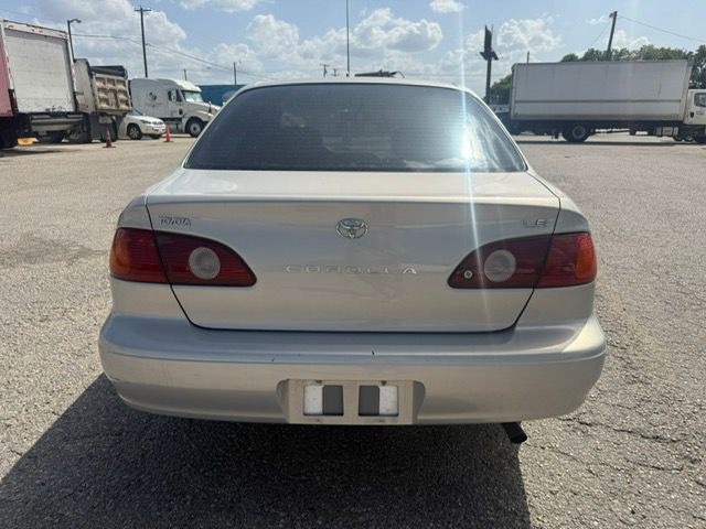 2002 Toyota Corolla Image 7