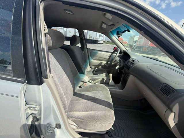 2002 Toyota Corolla Image 10