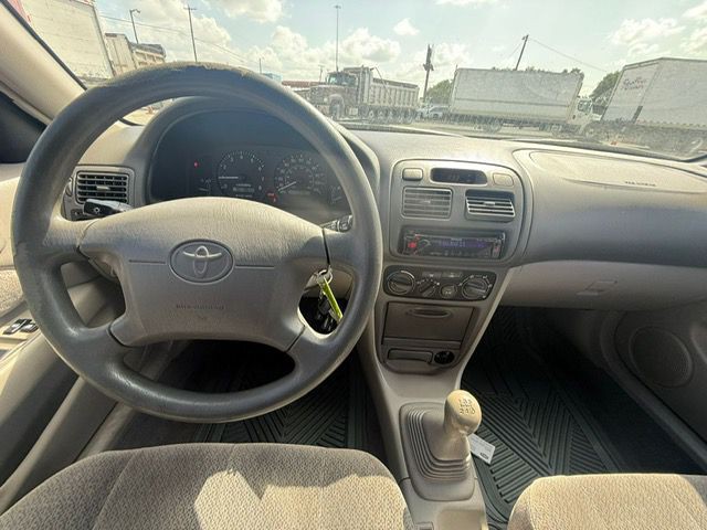 2002 Toyota Corolla Image 12