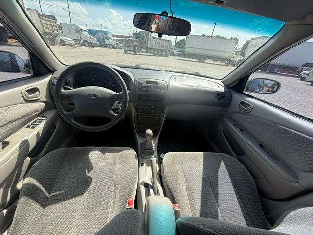 2002 Toyota Corolla Image 15
