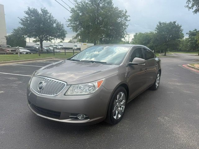 2011 Buick Lacrosse Image 3