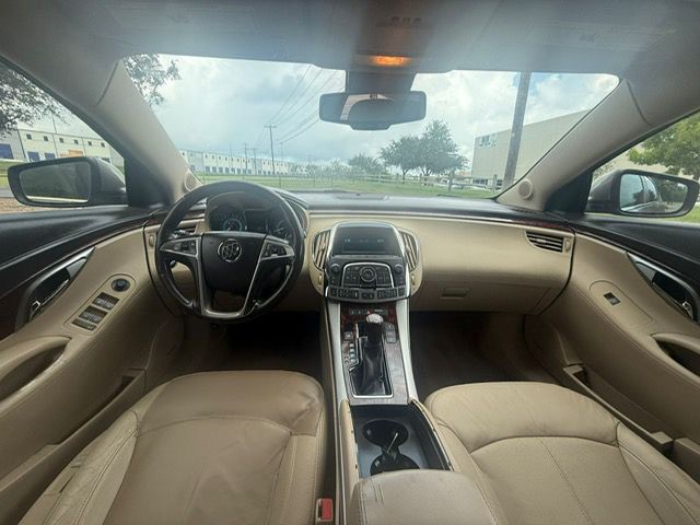 2011 Buick Lacrosse Image 11