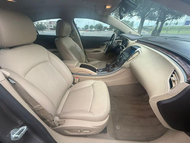 2011 Buick Lacrosse Image 15