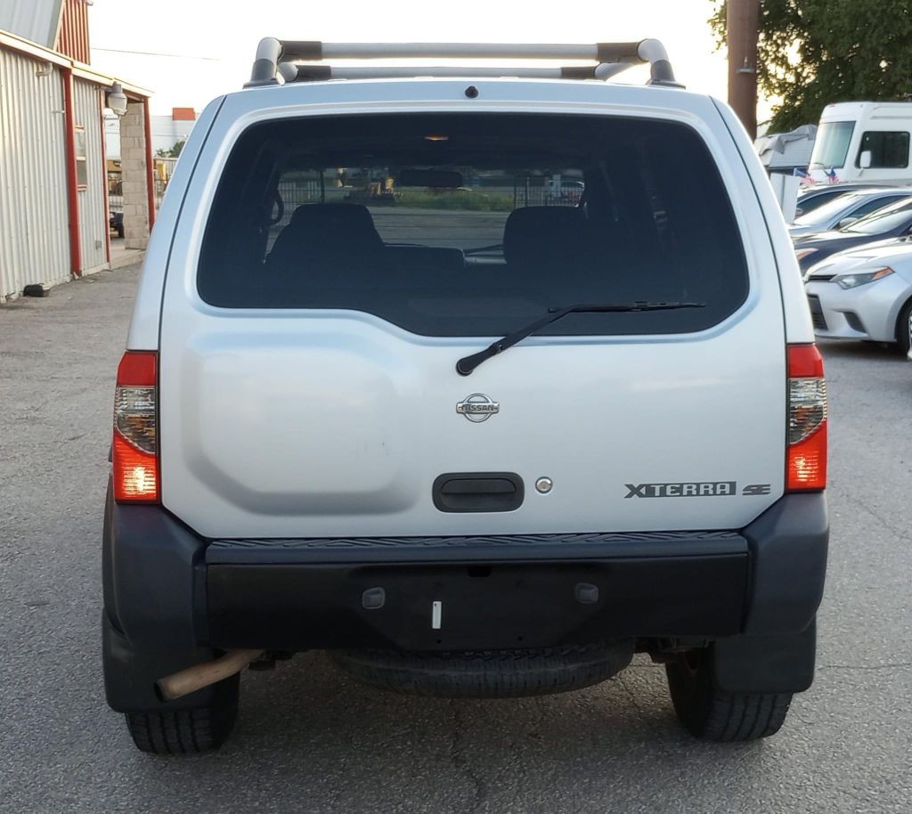 2000 Nissan Xterra Image 5