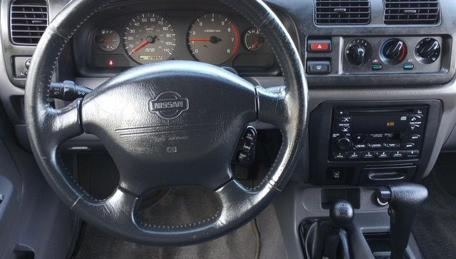 2000 Nissan Xterra Image 8