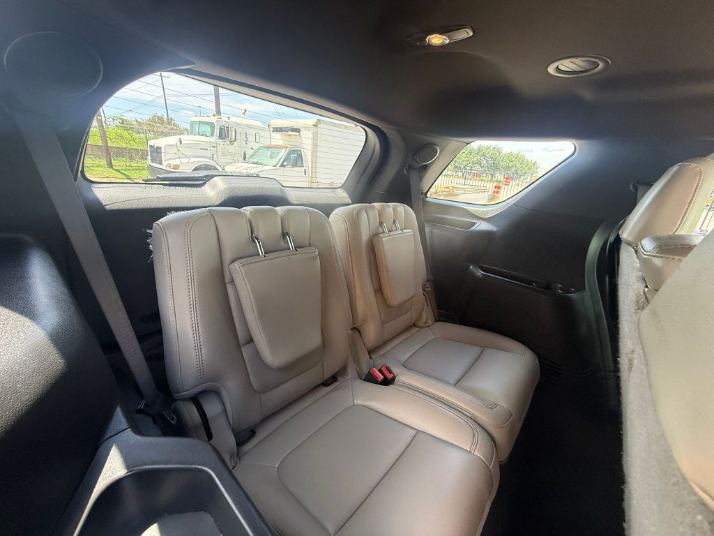 2012 Ford Explorer Image 15