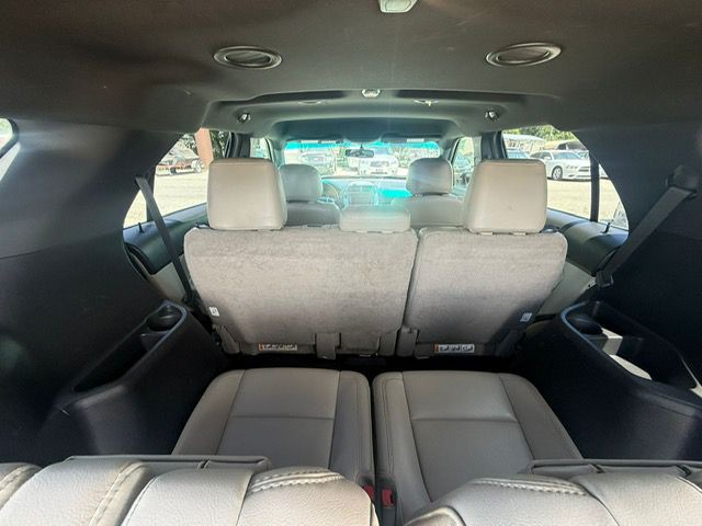 2012 Ford Explorer Image 17