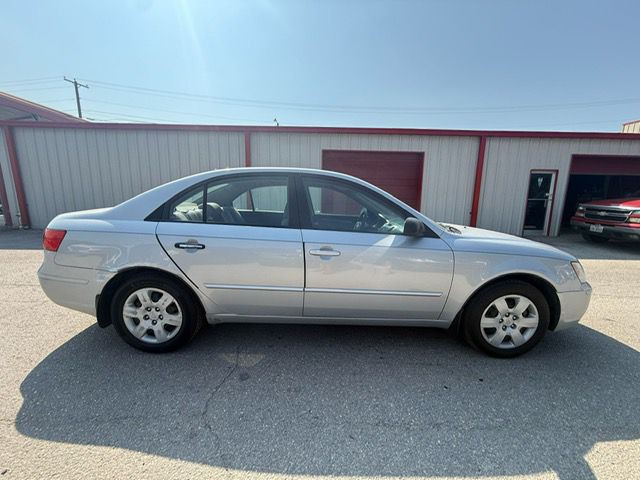 2010 Hyundai Sonata Image 5