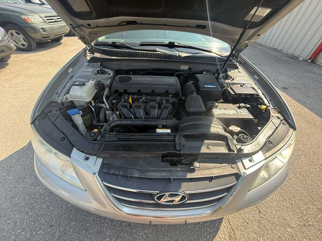 2010 Hyundai Sonata Image 13