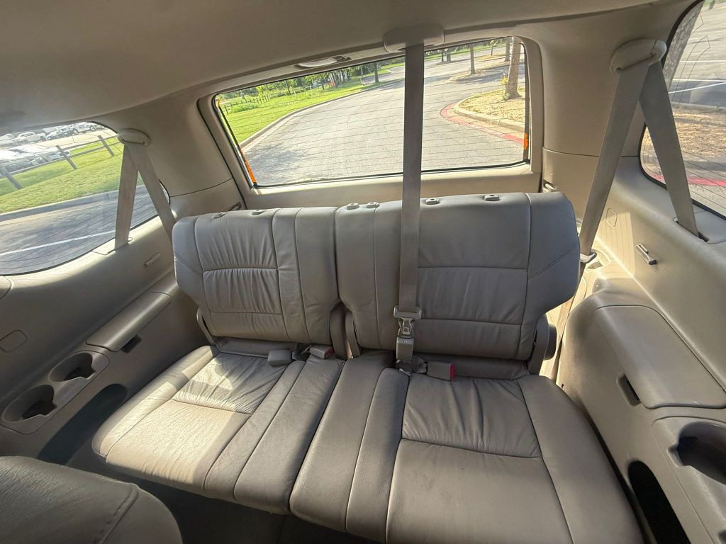 2006 Toyota Sequoia Image 15