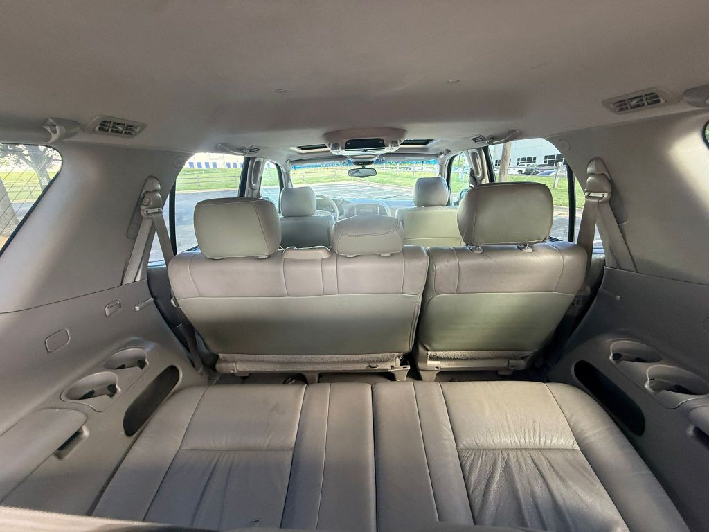 2006 Toyota Sequoia Image 24