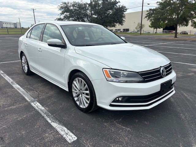 2016 Volkswagen Jetta Image 2