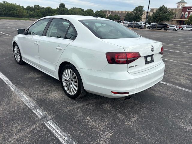 2016 Volkswagen Jetta Image 4