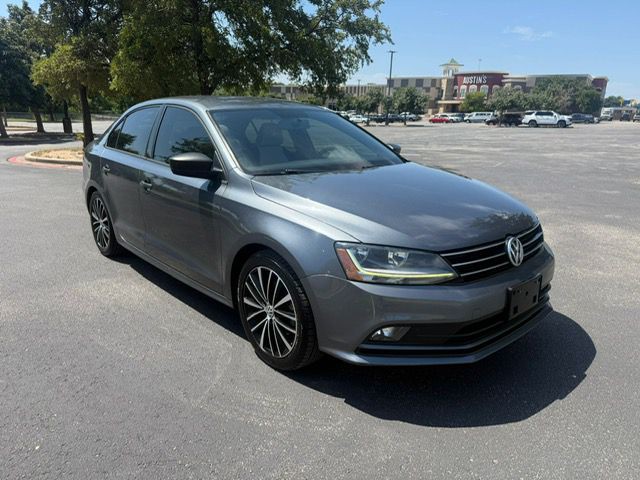 2017 Volkswagen Jetta Image 2