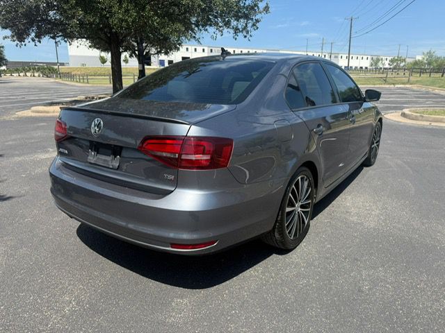 2017 Volkswagen Jetta Image 4