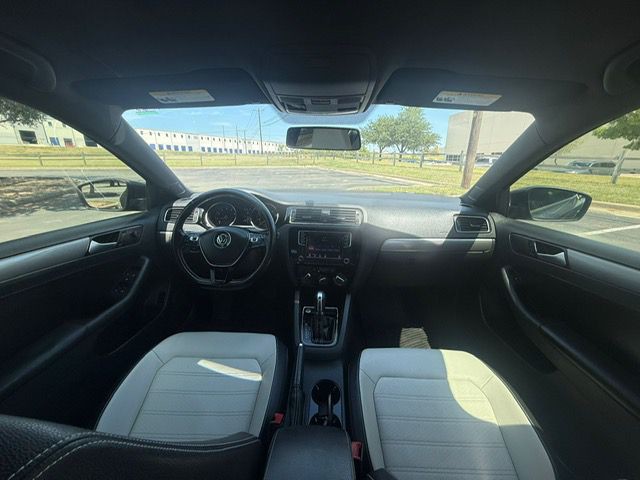 2017 Volkswagen Jetta Image 13