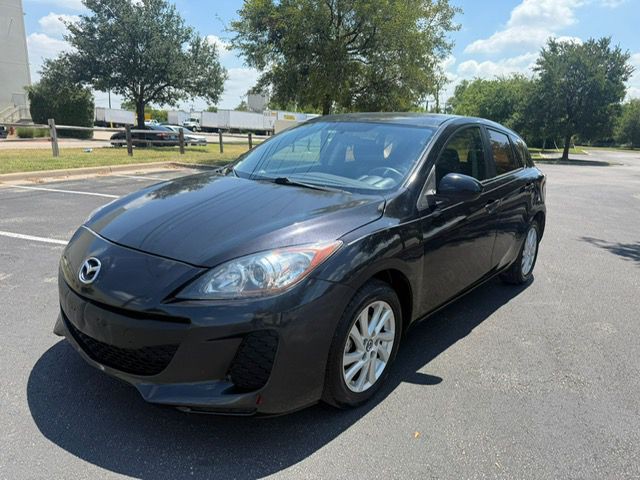 2013 Mazda Mazda3 Image 2