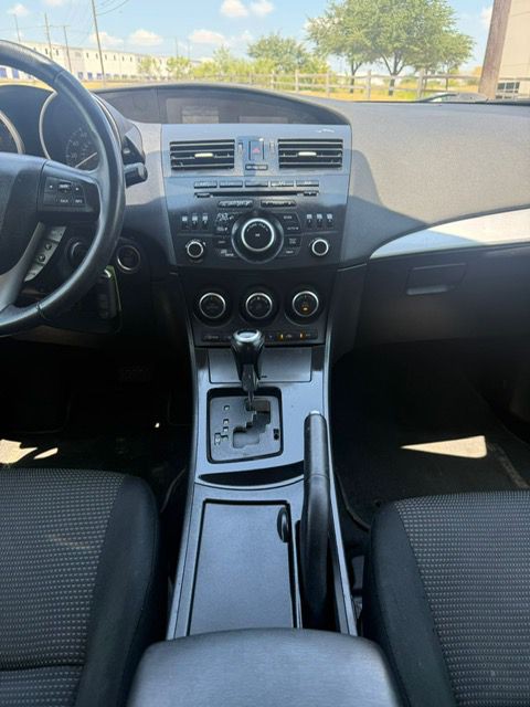 2013 Mazda Mazda3 Image 13