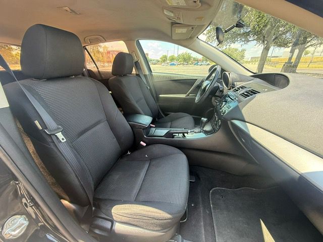 2013 Mazda Mazda3 Image 16