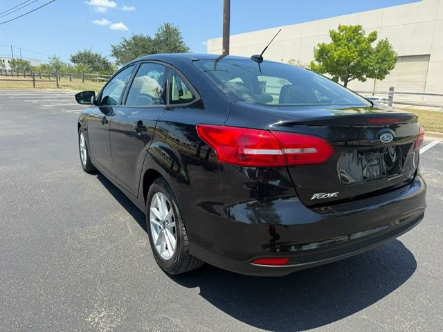 2017 Ford Focus Image 7