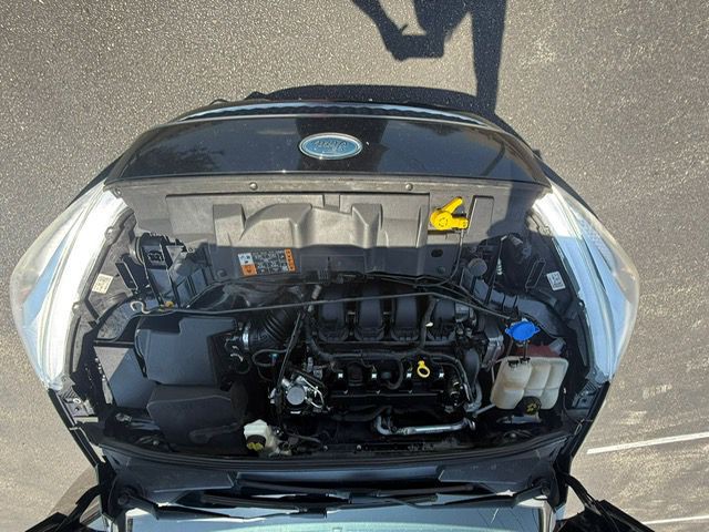 2017 Ford Focus Image 18