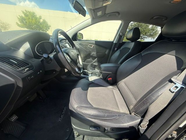 2015 Hyundai Tucson Image 11
