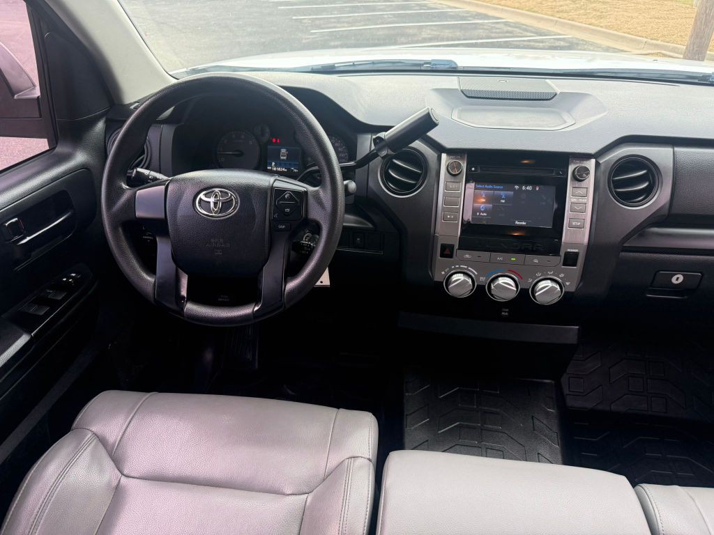 2017 Toyota Tundra Image 12