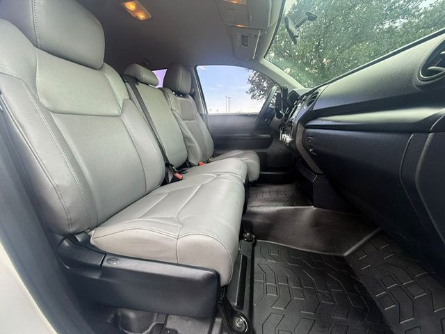 2017 Toyota Tundra Image 13