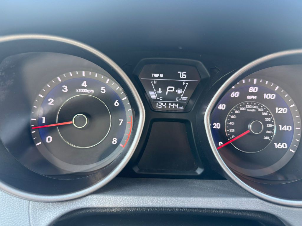 2014 Hyundai Elantra Image 9