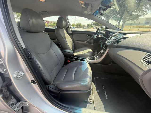 2014 Hyundai Elantra Image 12