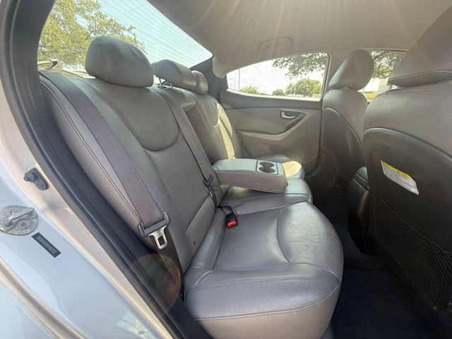2014 Hyundai Elantra Image 14
