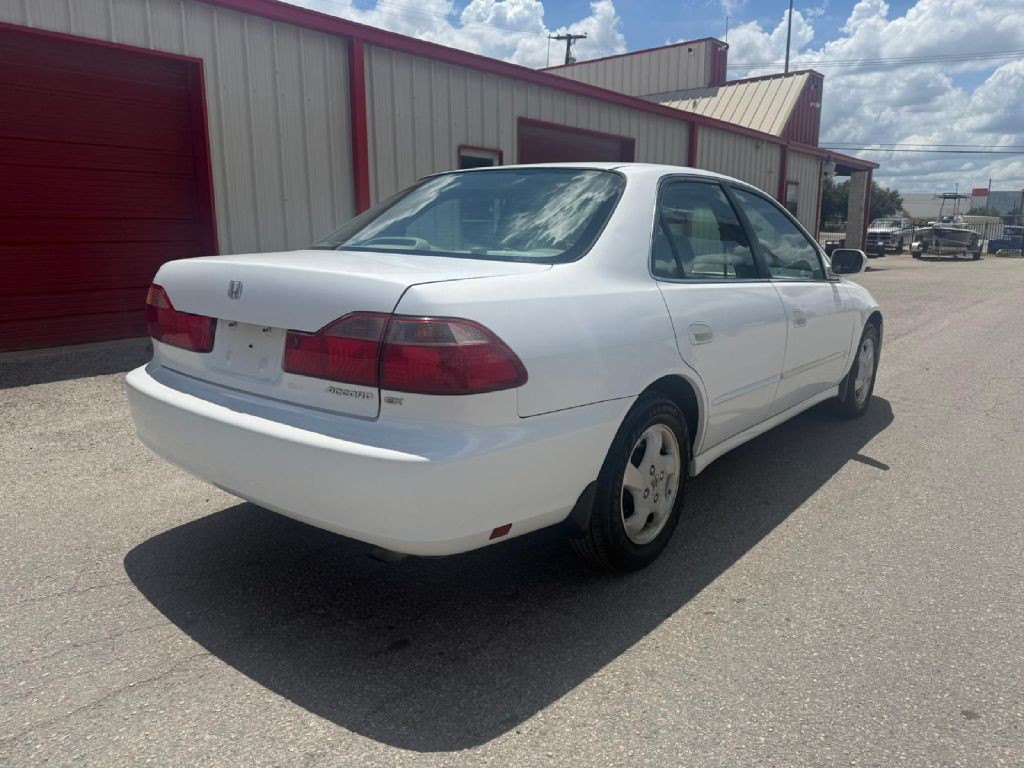 2000 Honda Accord Image 4