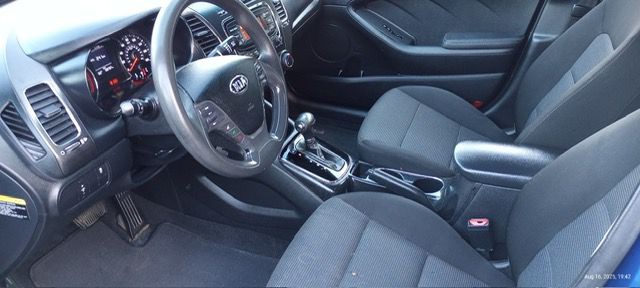 2017 Kia Forte Image 9